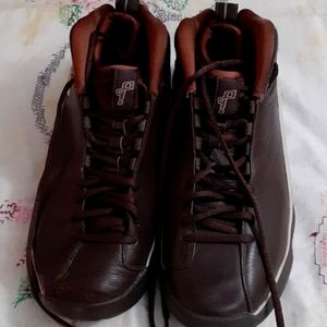 Nike Zoom Air Vintage tennis shoes.